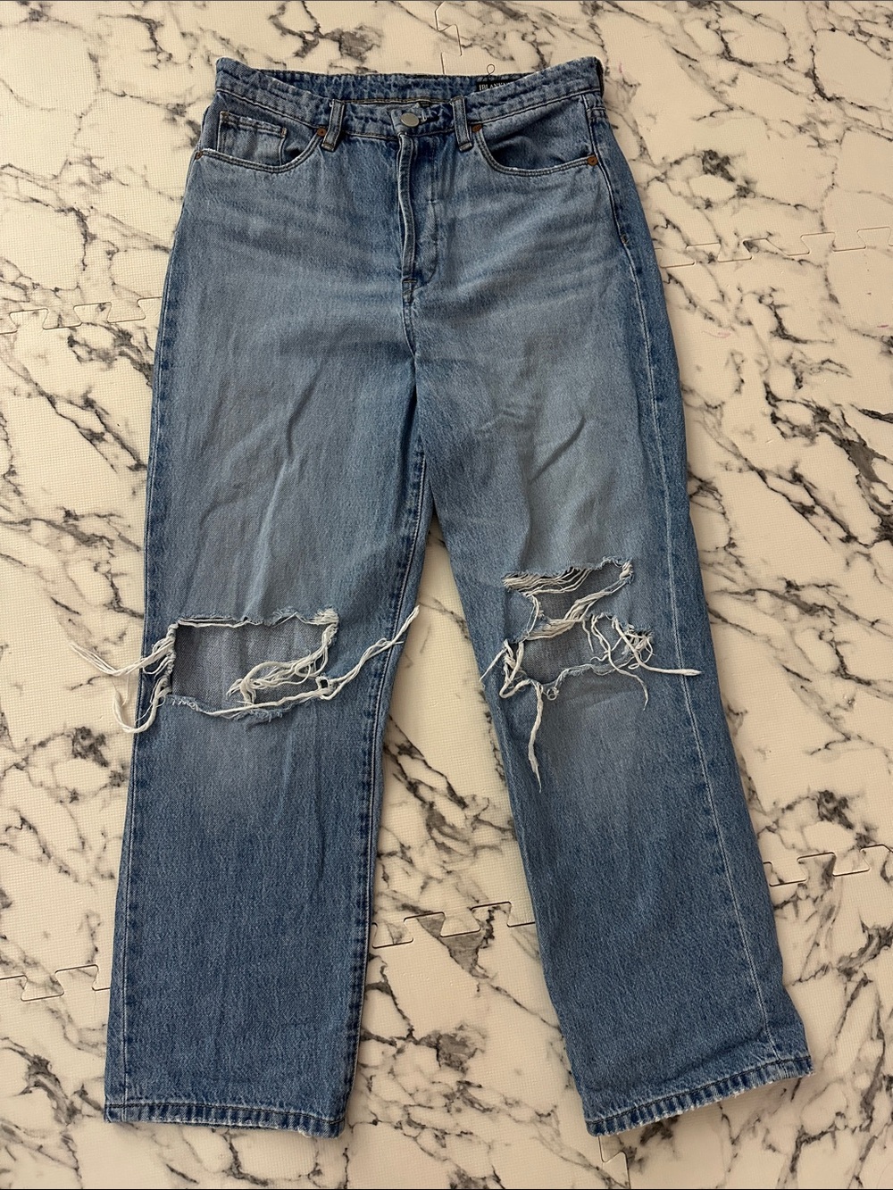 Blank NYC “The Baxter” Ribcage Medium-Light Wash Distressed Straight Leg Jeans
